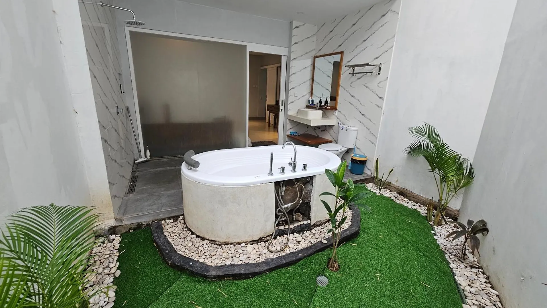 Villa Ayuk, Umalas Bali Canggu  0*, Canggu (Bali)